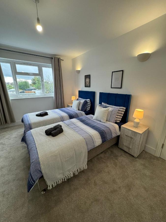 Smart Guest Rooms Fast Access To Central London Via Piccadilly Line New Southgate Dış mekan fotoğraf