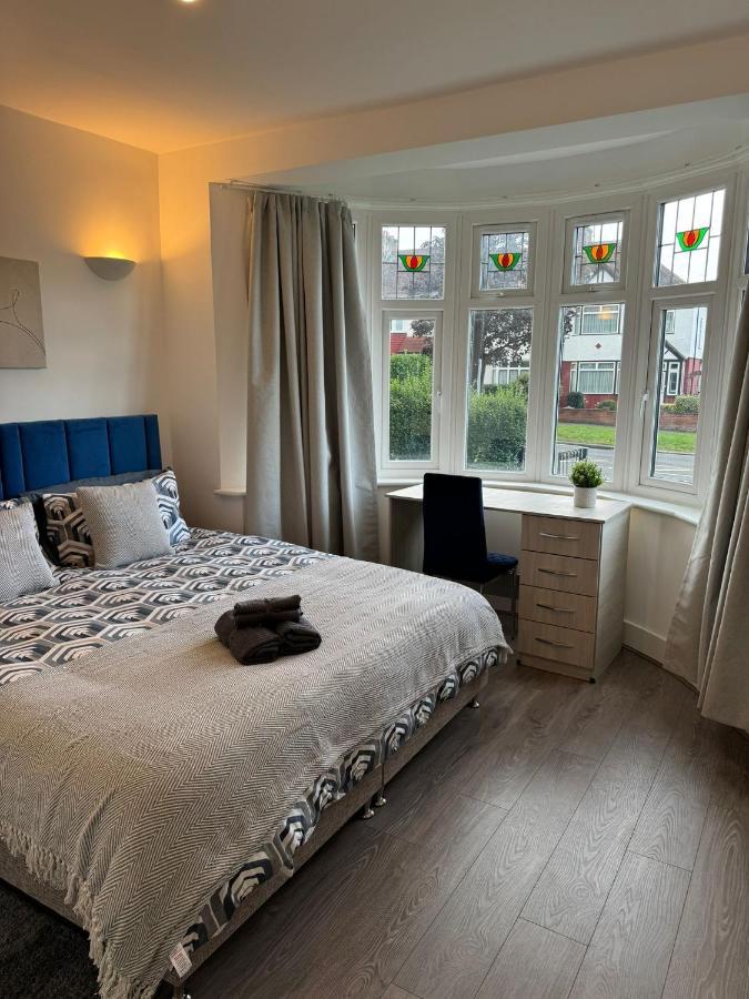 Smart Guest Rooms Fast Access To Central London Via Piccadilly Line New Southgate Dış mekan fotoğraf