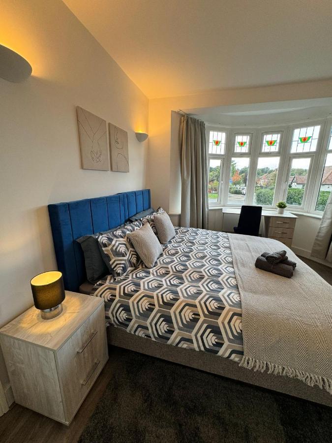 Smart Guest Rooms Fast Access To Central London Via Piccadilly Line New Southgate Dış mekan fotoğraf