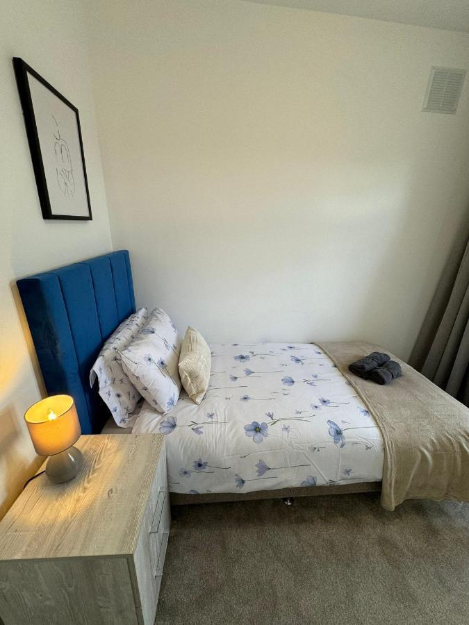 Smart Guest Rooms Fast Access To Central London Via Piccadilly Line New Southgate Dış mekan fotoğraf